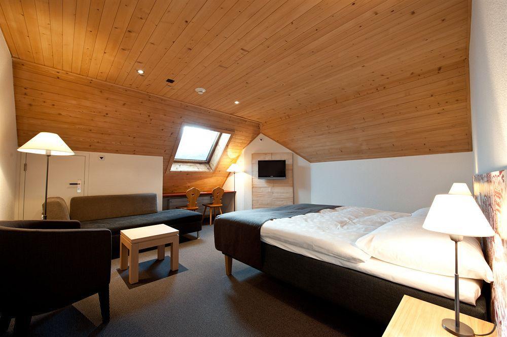 Hotel Landhaus Saanen Exteriör bild